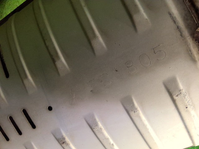 【中古】デリカＤ5 DBA-CV5W リアマフラー 1571A305