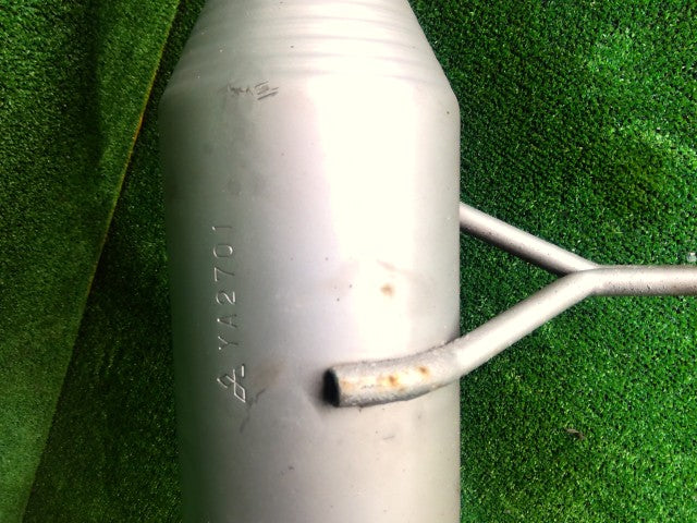 【中古】デリカＤ5 DBA-CV5W リアマフラー 1571A305