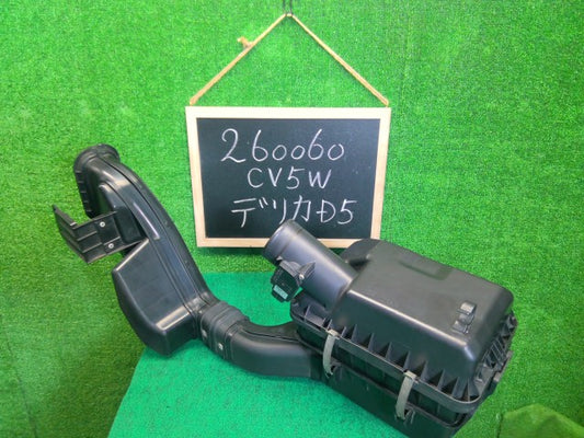 【中古】デリカＤ5 DBA-CV5W エアクリーナーＡＳＳＹ 1500A021