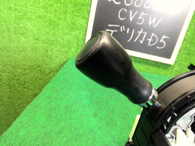 【中古】デリカＤ5 DBA-CV5W シフトレバー 2400A134