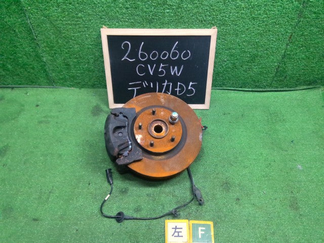 【中古】デリカＤ5 DBA-CV5W 左フロントナックルハブＡＳＳＹ 3870A007