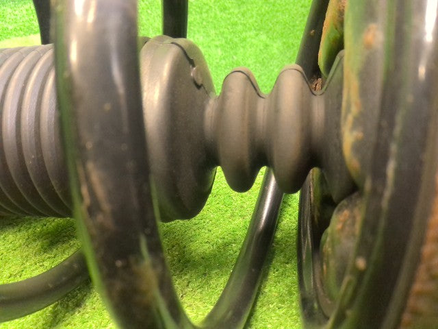 【中古】デリカＤ5 DBA-CV5W 右フロントストラット 4060A202