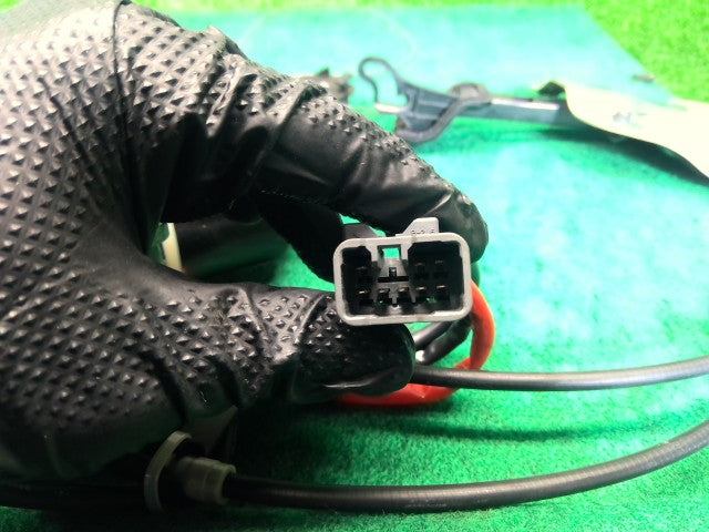 【中古】デリカＤ5 DBA-CV5W 左パワースライドドアモーター 5780A009