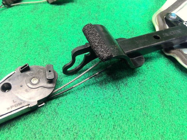 【中古】デリカＤ5 DBA-CV5W 左パワースライドドアモーター 5780A009