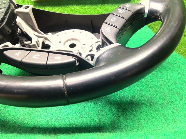 【中古】デリカＤ5 DBA-CV5W ステアリングホイール 4400A201XA