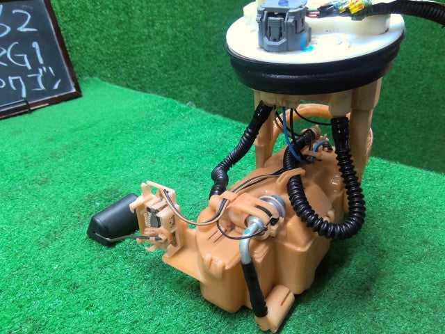 ステップワゴン フューエルポンプ DBA-RG1 17045-SLJ-000