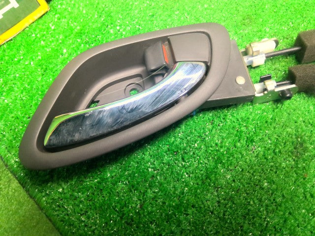 ステップワゴン 右Ｆドアロックソレノイド DBA-RG1 72110-SLJ-J11