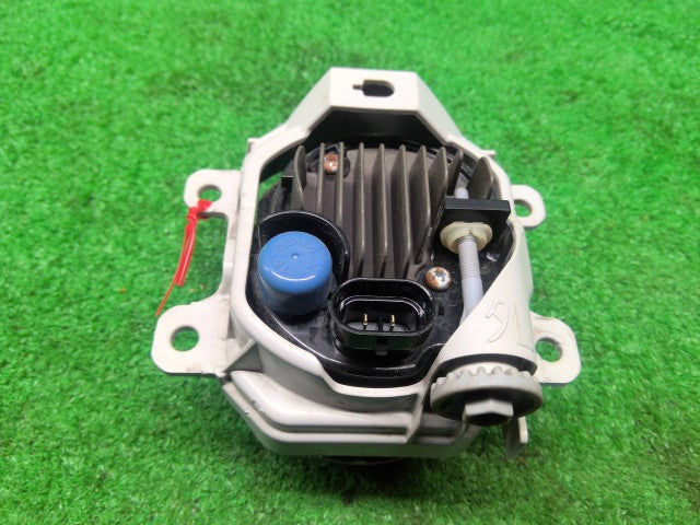タント 左フォグランプ DBA-LA600S 81220-B2220