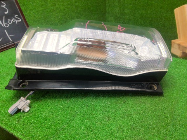 タント 右テールランプ DBA-LA600S 81550-B2671