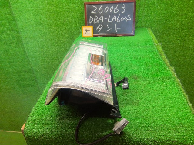 タント 左テールランプ DBA-LA600S 81560-B2671