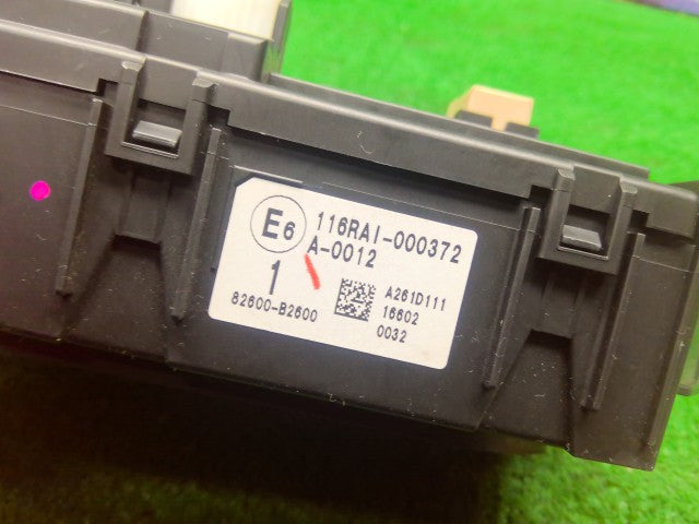 タント ヒューズボックス DBA-LA600S 82600-B2600