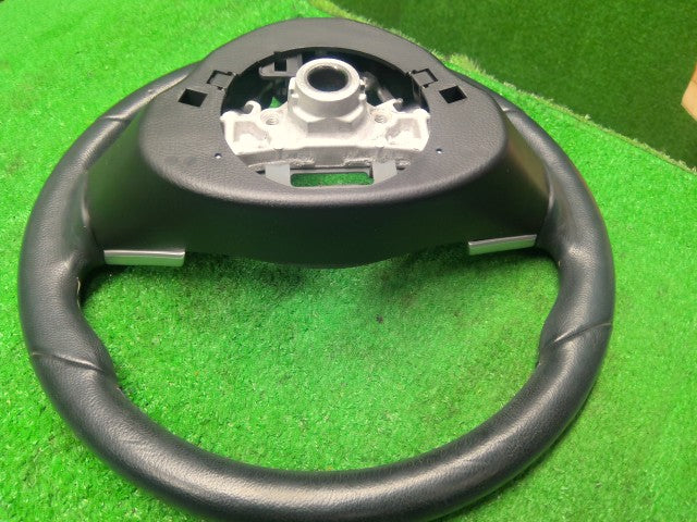 タント ステアリングホイール DBA-LA600S 45102-B2260-B2