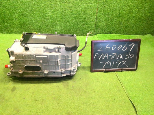 プリウス ＨＶ・ＥＶ・ＦＣＶインバーター DAA-ZVW30 G9200-49025