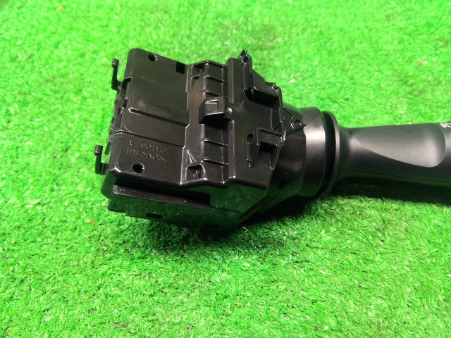 キャスト ライトスイッチ DBA-LA260S 84140-B2160