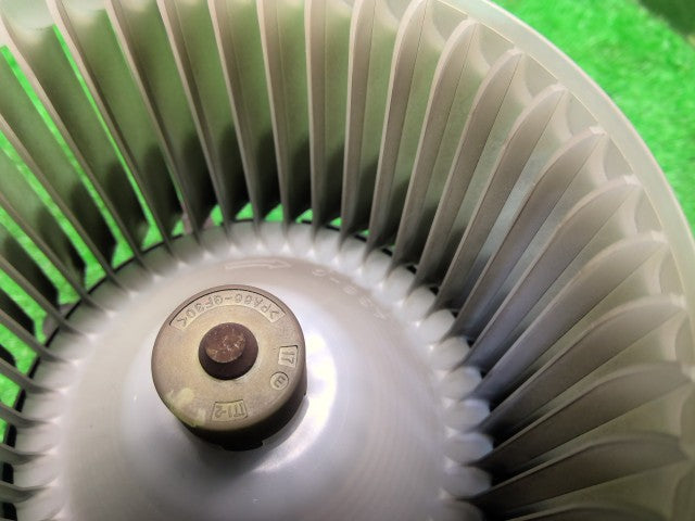 キャスト ヒーターブロアモーター DBA-LA260S 88840-B2010