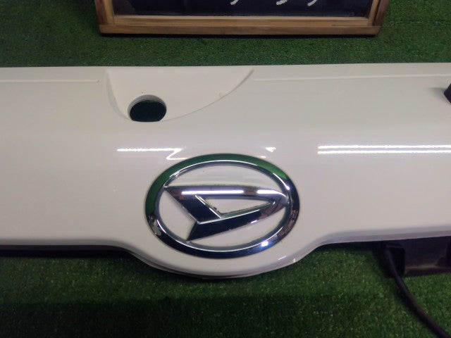 【中古】ハイゼット EBD-S510P フロント パネル