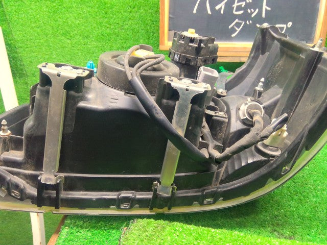 【中古】ハイゼット EBD-S510P 右ヘッドランプＡＳＳＹ 81130-B5120-