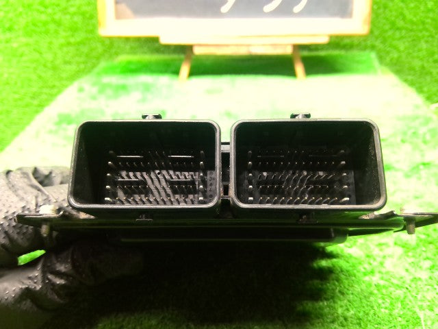 【中古】ハイゼット EBD-S510P エンジンコンピューター 89560-B5J50-