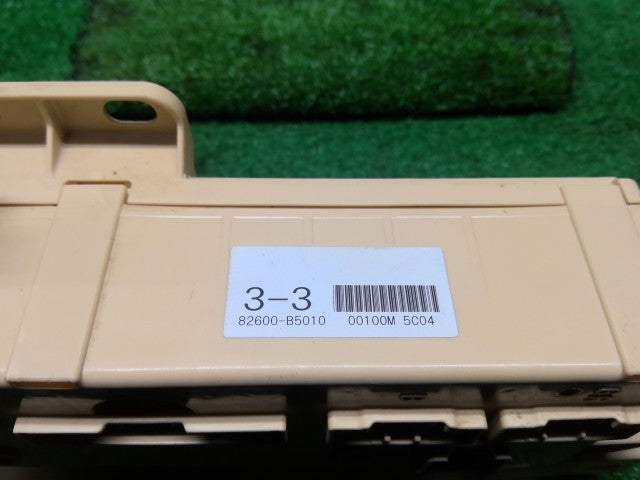 【中古】ハイゼット EBD-S510P ヒューズボックス 82600-B5010-