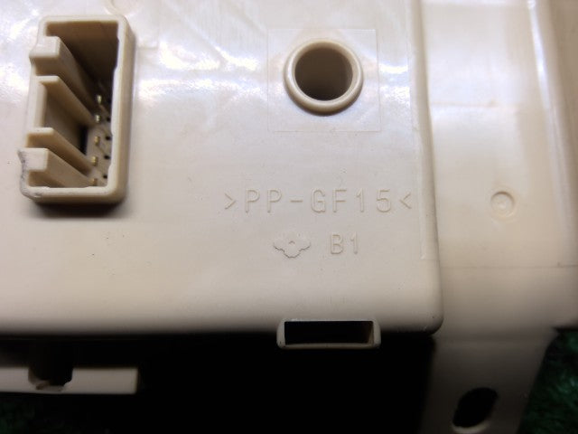【中古】ハイゼット EBD-S510P ヒューズボックス 82600-B5010-