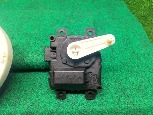 Ｎ－ＢＯＸ その他 Ａ／Ｃヒーター系 DBA-JF2