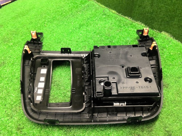 ソリオ Ａ／Ｃスイッチパネル DAA-MA36S 39510-81P00-B3J