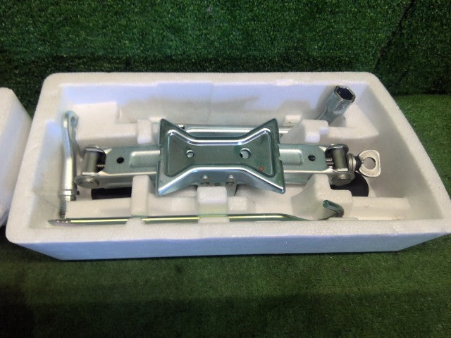 ソリオ 車載工具 DAA-MA36S