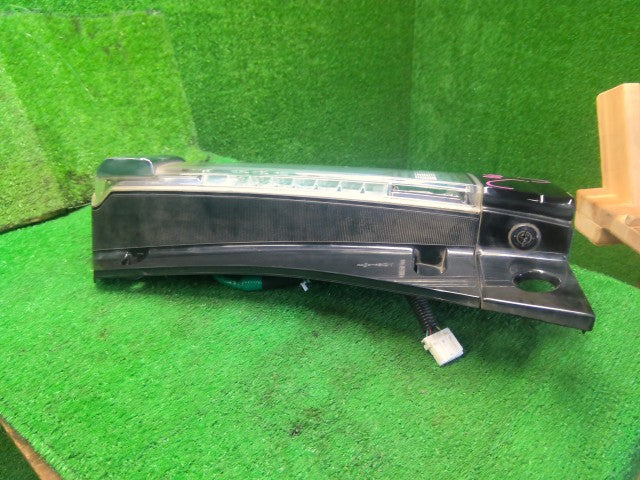 Ｎ－ＢＯＸ 右テールランプ DBA-JF1 33501-TY0-J51