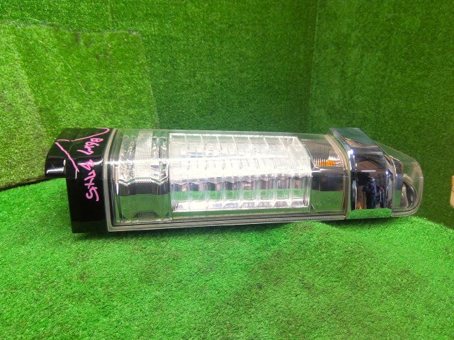 Ｎ－ＢＯＸ 右テールランプ DBA-JF1 33501-TY0-J51