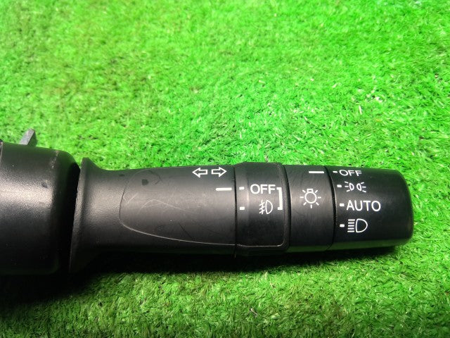 Ｎ－ＢＯＸ ライトスイッチ DBA-JF1 35255-TR0-U12