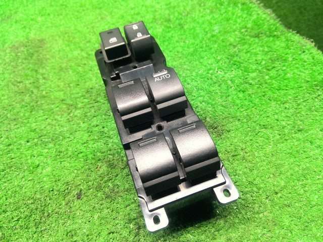 Ｎ－ＢＯＸ パワーウインドウスイッチ DBA-JF1 35750-TY0-J11