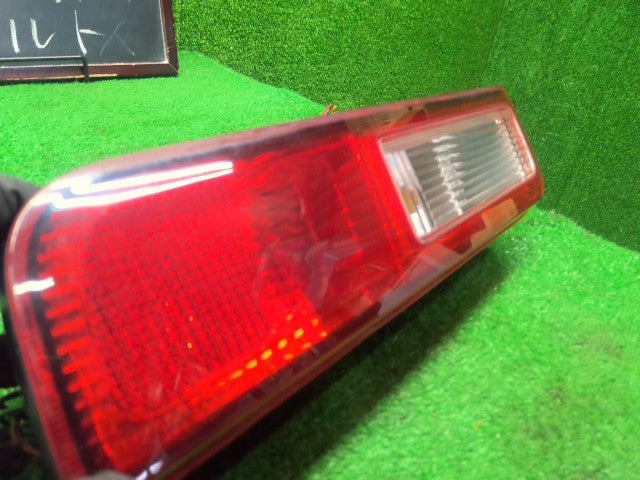 アルト 左テールランプ DBA-HA36S 35670-74P01