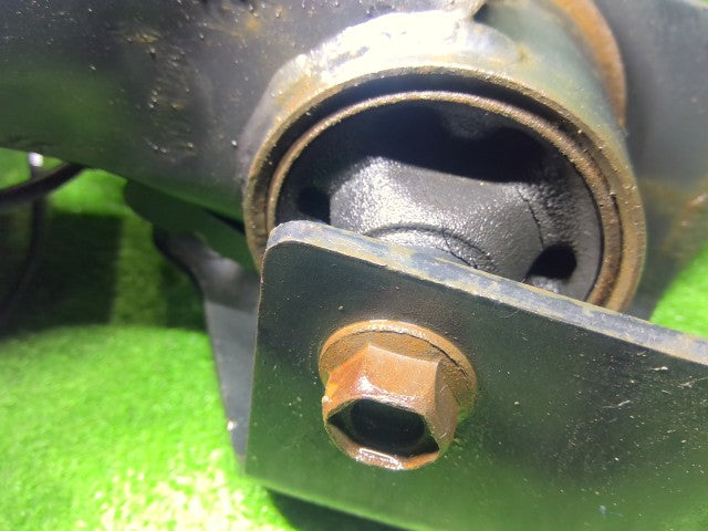マーチ ＲアクスルホーシングＡＳＳＹ DBA-AK12 55501-4V00B