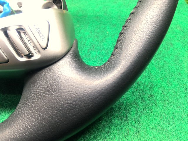 【中古】セレナ DAA-HFC26 ステアリングホイール 48430-1VA7A