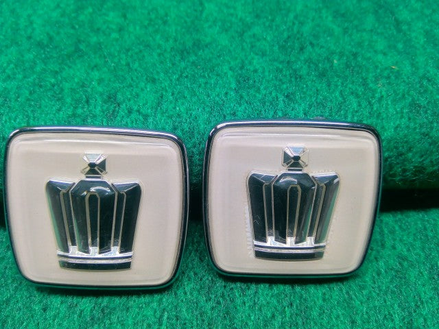 【中古】クラウン DAA-AWS210 エンブレム 75371-30220