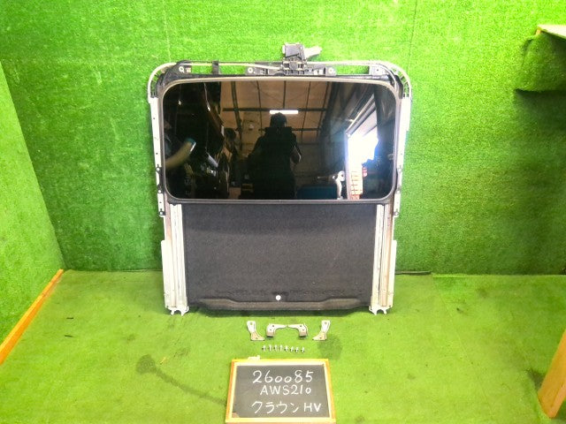 【中古】クラウン DAA-AWS210 サンルーフガラス 63203-30200