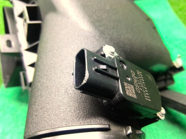 【中古】クラウン DAA-AWS210 エアクリーナーＡＳＳＹ 17700-36300