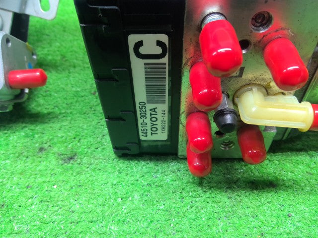 【中古】クラウン DAA-AWS210 ＡＢＳアクチュエーター 44050-30250