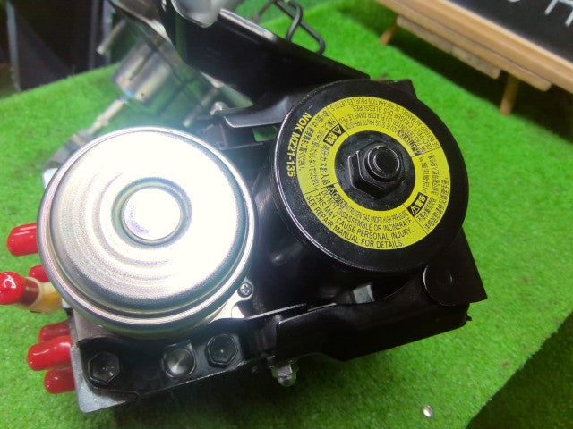 【中古】クラウン DAA-AWS210 ＡＢＳアクチュエーター 44050-30250