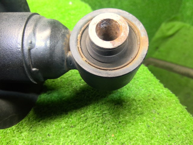 【中古】クラウン DAA-AWS210 右リアストラット ショックのみ