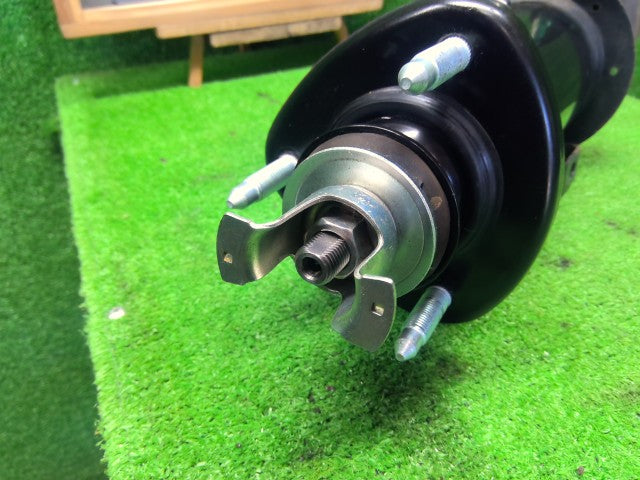 【中古】クラウン DAA-AWS210 右リアストラット ショックのみ