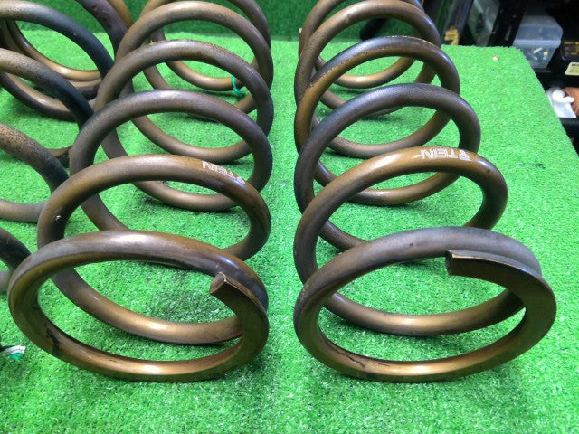 【中古】ＴＥＩＮ ダウンサス クラウン DAA-AWS210