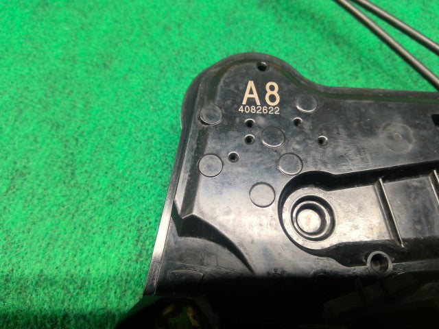 【中古】クラウン DAA-AWS210 右フロントドアロックソレノイド 69030-30A70
