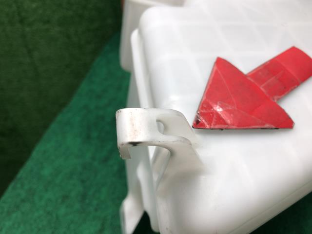 【中古】クラウン DAA-AWS210 ウォッシャータンク 85315-30440