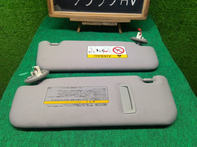 【中古】クラウン DAA-AWS210 サンバイザー 74310-30B20-B1