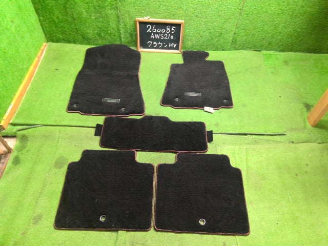 【中古】クラウン DAA-AWS210 フロアマット