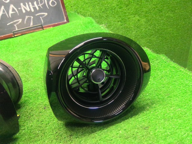 アクア エアコン吹き出し口 DAA-NHP10 55011-52040-C2
