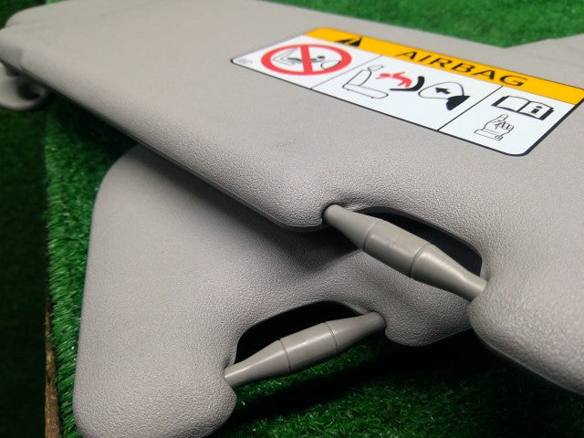アクア サンバイザー DAA-NHP10 74310-52D80-B0