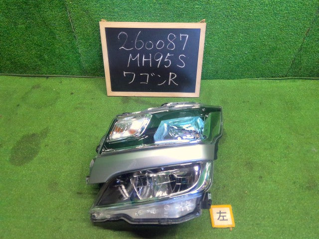 ワゴンＲ 左ヘッドランプＡＳＳＹ 5AA-MH95S 35320-63R10