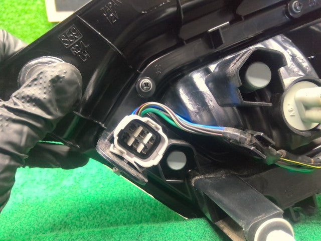 ワゴンＲ 左テールランプ 5AA-MH95S 35670-63R01